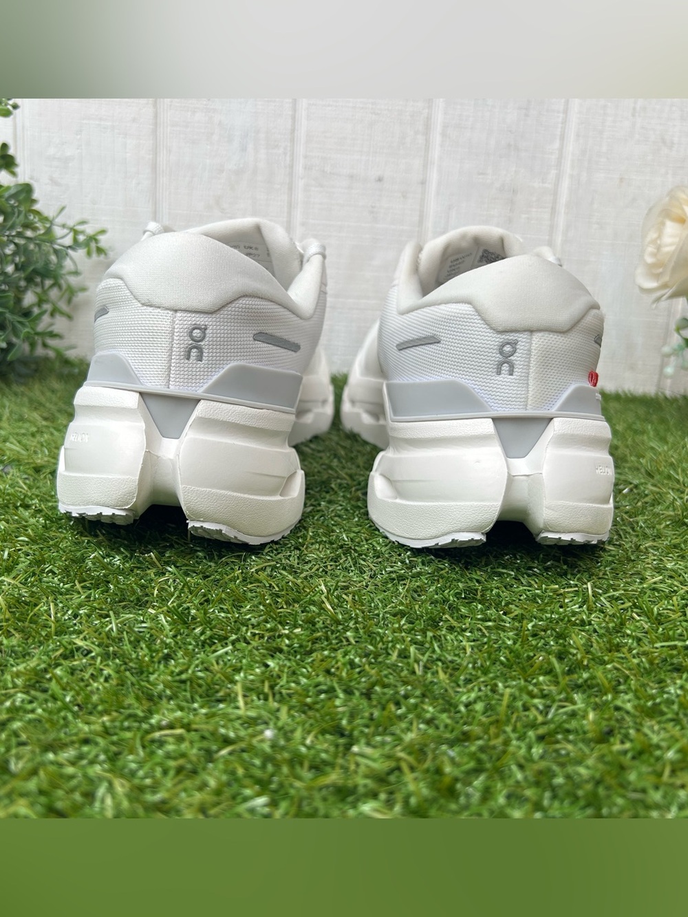 On Cloud Running Shoes -Frost | Glacier
Cloudrunner 3 women size 10 gently used - Picture 13 of 16